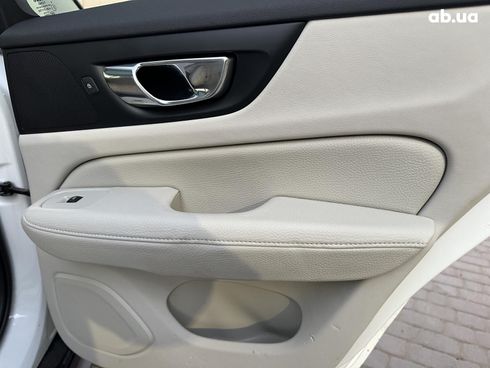 Volvo V60 2021 белый - фото 26