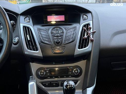 Ford Focus 2011 синий - фото 18