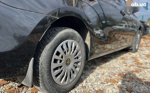 Toyota Corolla 2013 - фото 27