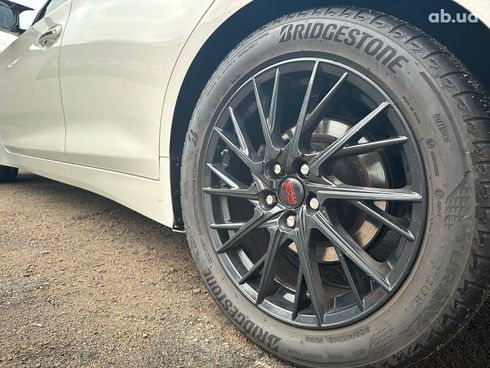 Infiniti Q50 2018 белый - фото 15