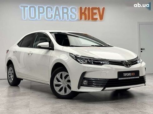 Toyota Corolla 2017 - фото 3