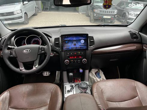 Kia Sorento 2010 серый - фото 25