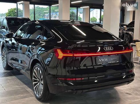 Audi E-Tron 2021 - фото 12