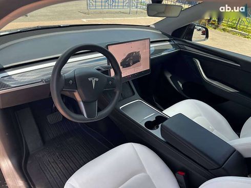 Tesla Model Y 2023 - фото 9