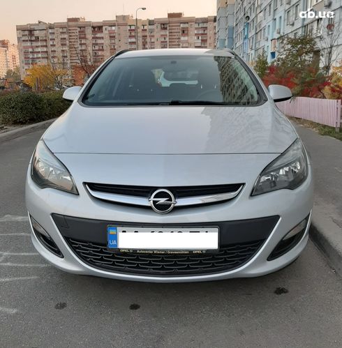 Opel Astra J 2012 серебристый - фото 5