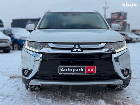 Mitsubishi Outlander 2016 белый - фото 3