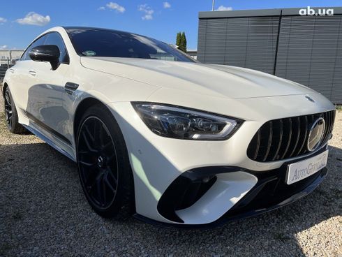 Mercedes-Benz AMG GT 4 2022 - фото 32