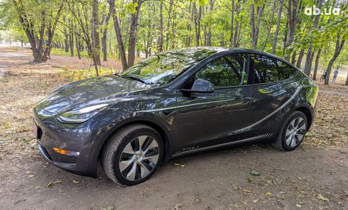 Tesla Model Y 2022 серый - фото 14