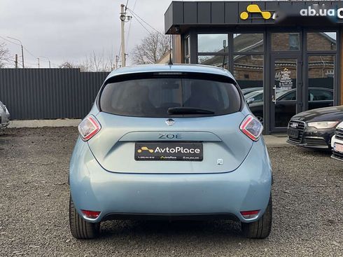 Renault Zoe 2015 - фото 28