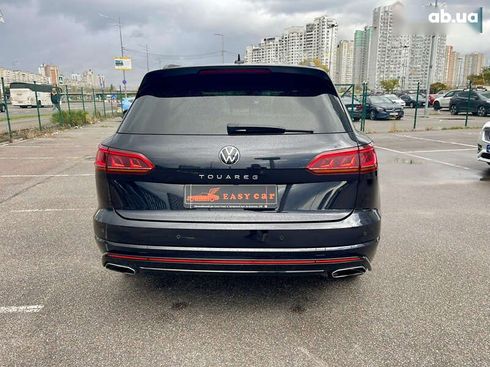 Volkswagen Touareg 2020 - фото 11