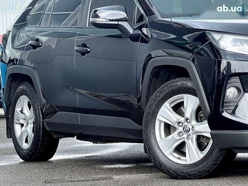Toyota RAV4 2019 - фото 10