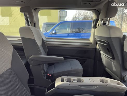 Volkswagen Multivan 2023 - фото 33