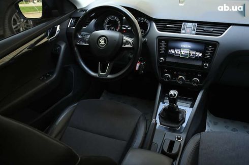 Skoda Octavia 2017 - фото 28