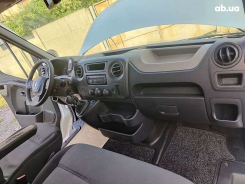 Renault Master 2016 - фото 8