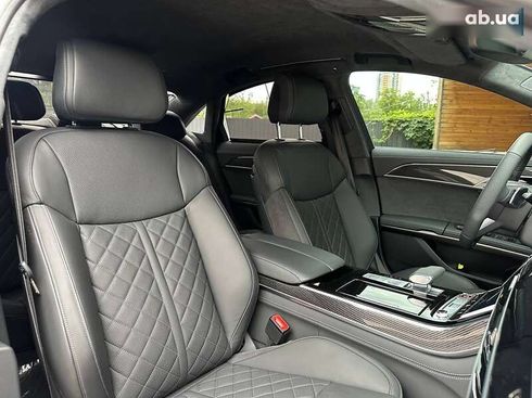 Audi S8 2025 - фото 20