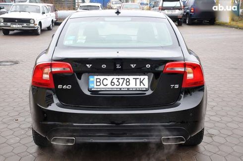 Volvo S60 2016 - фото 9