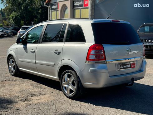 Opel Zafira 2012 серый - фото 12