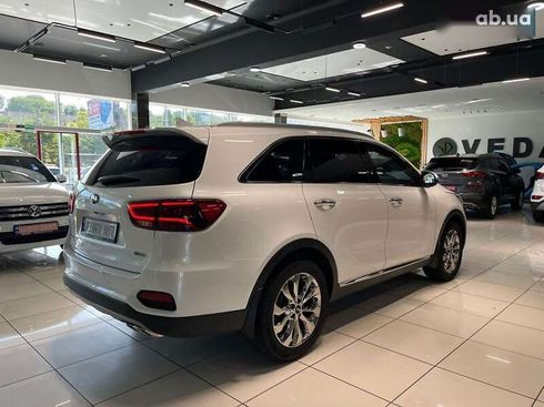 Kia Sorento 2019 - фото 4