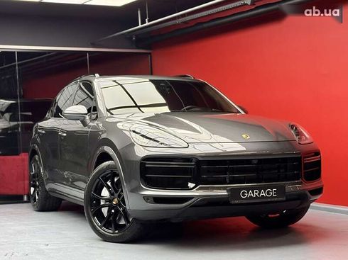 Porsche Cayenne 2018 - фото 14