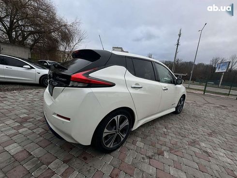 Nissan Leaf 2019 - фото 25