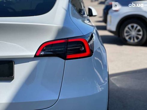 Tesla Model Y 2021 - фото 18