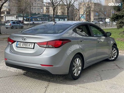 Hyundai Elantra 2014 - фото 4