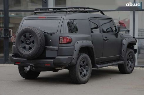 Toyota FJ Cruiser 2008 - фото 4