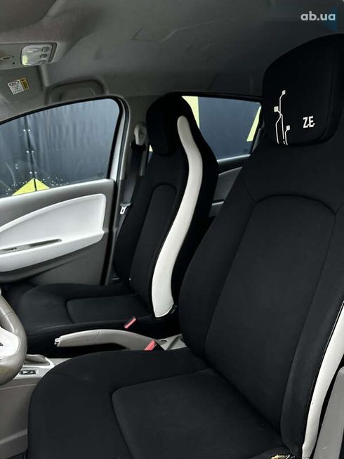 Renault Zoe 2015 - фото 6