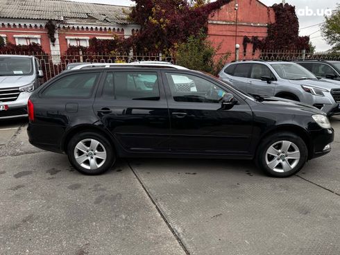 Skoda Octavia 2012 черный - фото 8