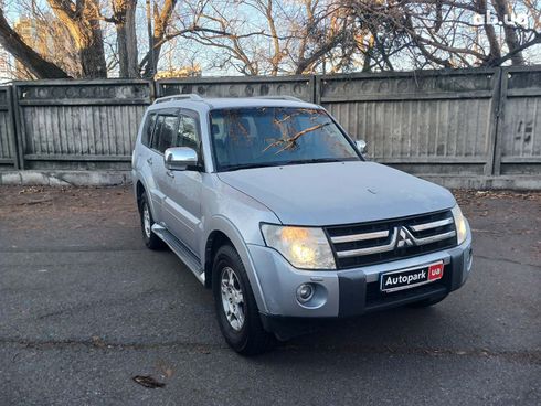 Mitsubishi Pajero Wagon 2008 серый - фото 3