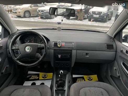 Skoda Fabia 2001 - фото 15