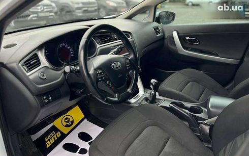 Kia Cee'd 2016 - фото 10