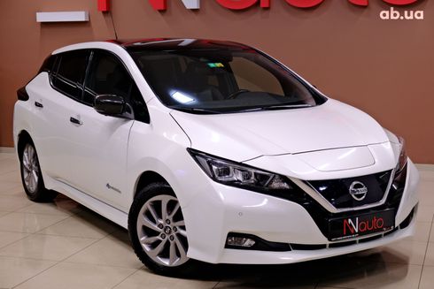 Nissan Leaf 2017 белый - фото 4