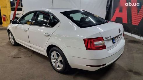 Skoda Octavia 2019 - фото 4
