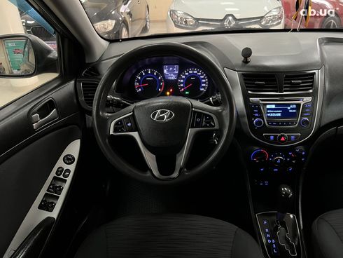 Hyundai Accent 2016 серый - фото 13