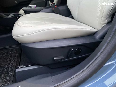 Ford Mustang Mach-E 2023 синий - фото 27