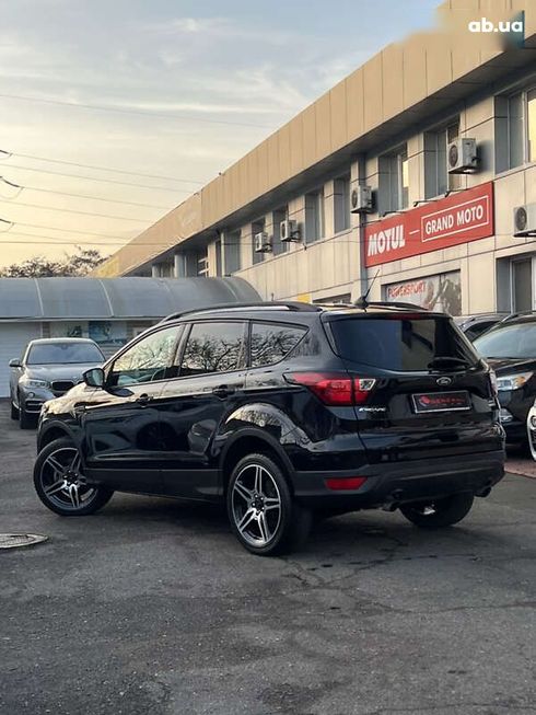 Ford Escape 2018 - фото 7