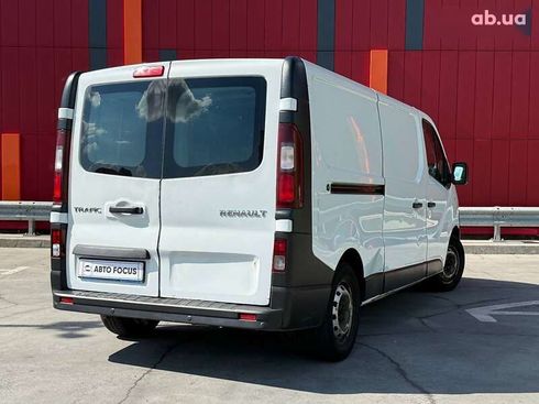 Renault Trafic 2015 - фото 8