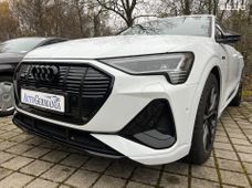 Продаж вживаних Audi E-Tron в Київській області - купити на Автобазарі