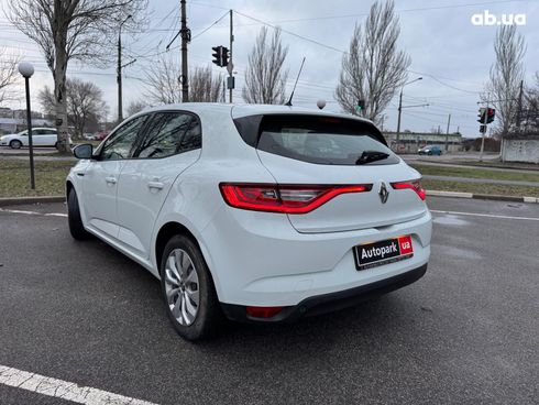 Renault Megane 2019 белый - фото 3