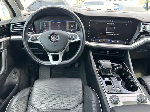 Volkswagen Touareg 2018 - фото 21