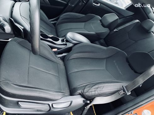 Hyundai Veloster 2016 коричневый - фото 17