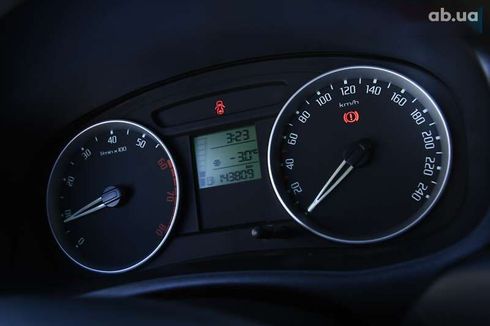 Skoda Fabia 2008 - фото 17