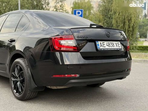 Skoda Octavia 2017 - фото 10