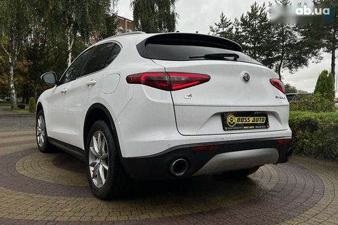 Alfa Romeo Stelvio 2017 - фото 5