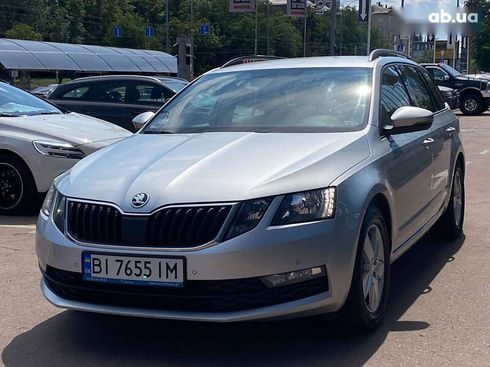 Skoda Octavia 2020 - фото 2