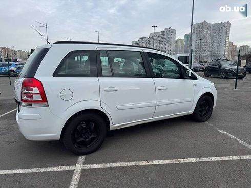 Opel Zafira 2013 - фото 4