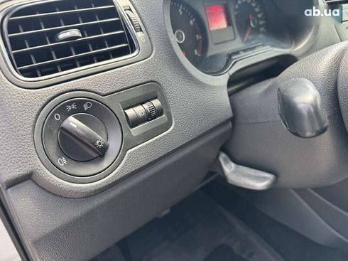 Volkswagen Polo 2012 - фото 17