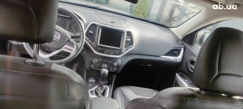 Jeep Cherokee 2017 серый - фото 9
