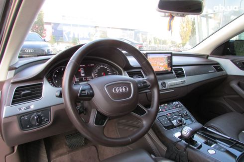 Audi A8 2013 черный - фото 14
